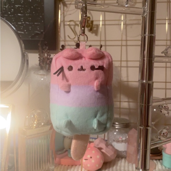 Pushee Blind Box Series 18 - Picture 2 of 3